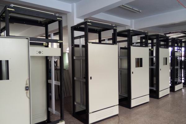 宾川控制柜-3683厂家控制柜检修需要注意的